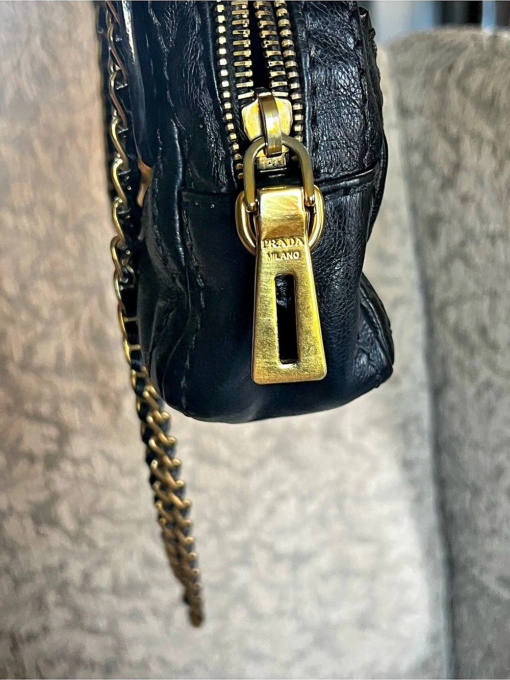 Prada Glace Calf Pushlock Chain Shoulder Bag Black - Picture 5 of 16